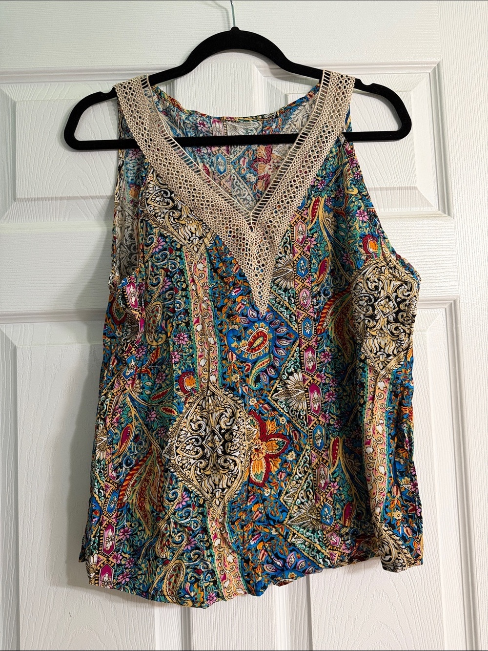 Cupshe Multicolor Paisley Crochet V-Neck Tank Top size large ๐